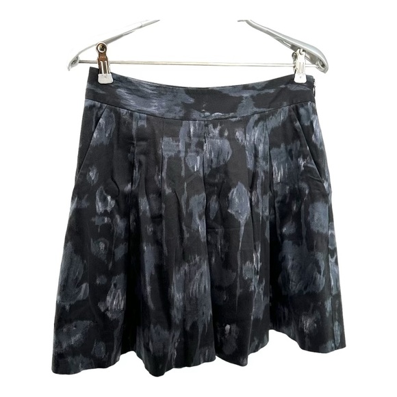 Theory | 0 Gray Abstract Mini Skirt Pleated - Picture 1 of 12